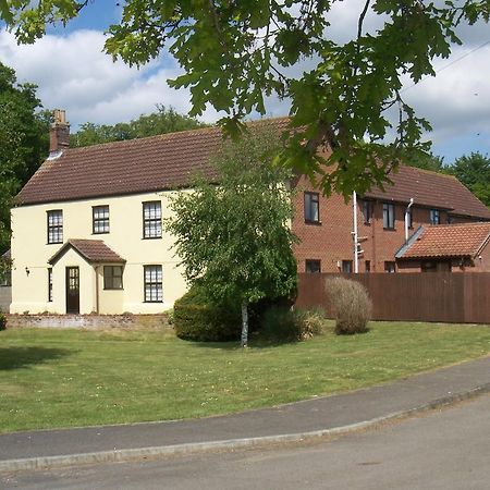 Church Farm Guest House Horsford المظهر الخارجي الصورة